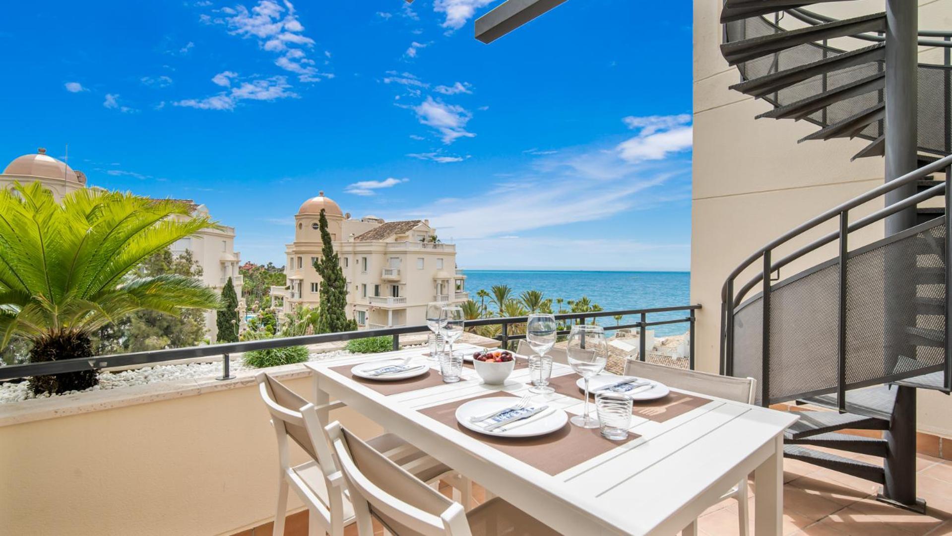 Cosmo Beach With Seaview Between Cancelada And Estepona Exterior photo